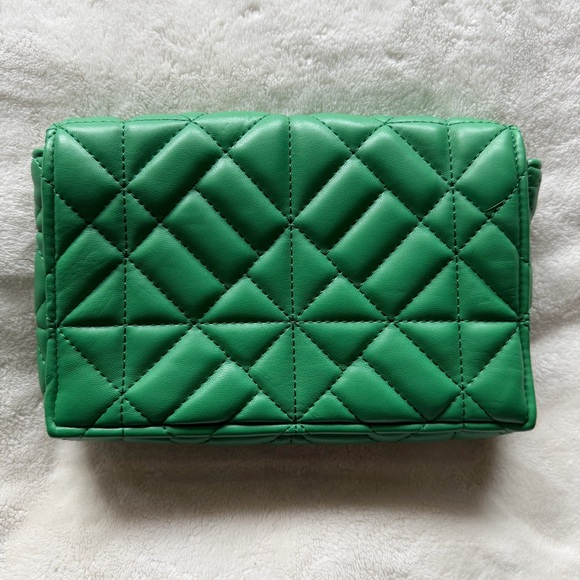 Zara Green Shoulder Bag with Gold Chain Strap (Brand New with no Tags) - Picture 4 of 6